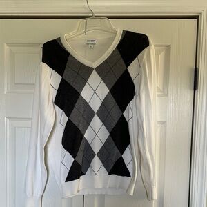Old Navy White Black and Gray Argyle V-Neck Sweater